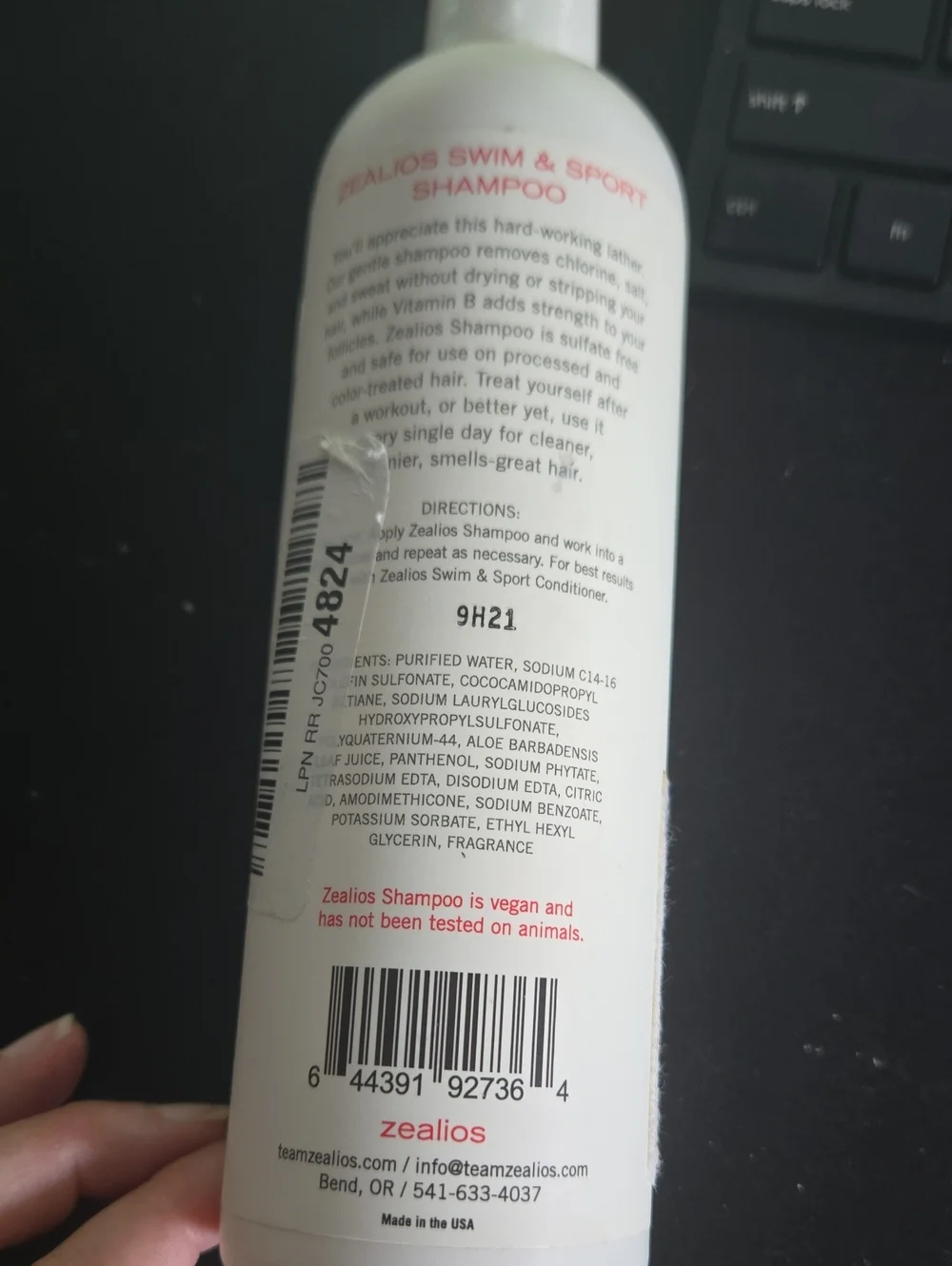 Zealios Swim & Sport Shampoo - White and Red